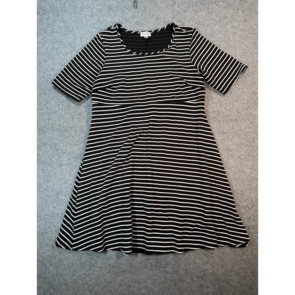 Avenue Women Black White Striped Short Sleeve Fit Flare Dress Plus‎ 18/20